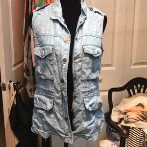 Chambray utility vest